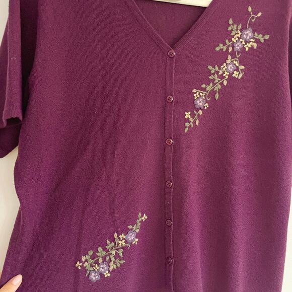 Jaclyn Smith - Vintage Purple Floral Embroidered Short Sleeve Cardigan - Picture 5 of 6